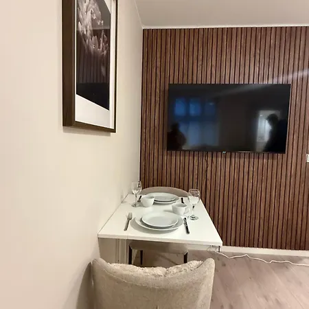 - Rosenberg דירה